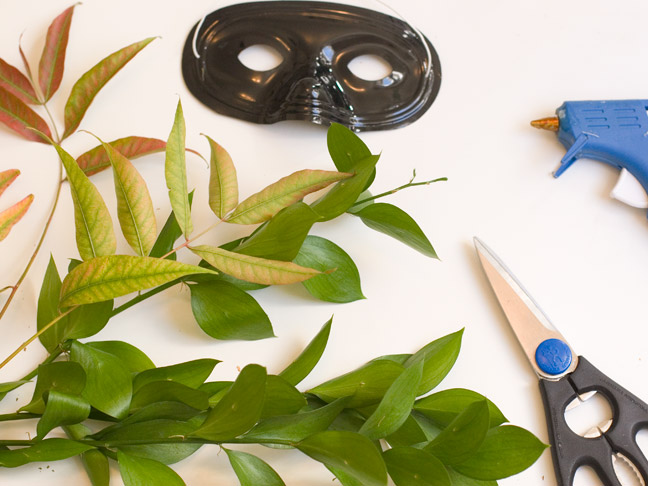 DIY: Fall Leaf Masks