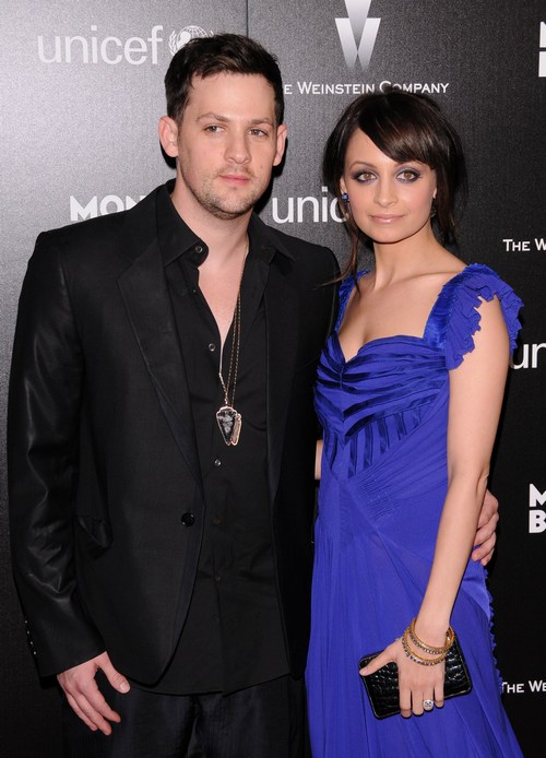 Nicole Richie, blue dress, blue gown, Joel Madden, black jacket, black dress shirt