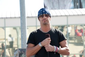 Bret Michaels, blue bandana black tshirt