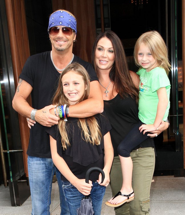 Bret Michaels, black tshirt, kristi gibson, raine, jorja