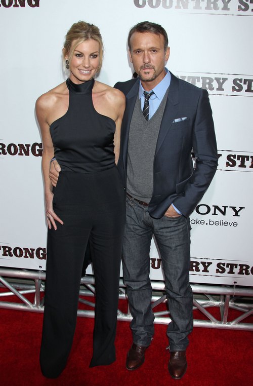 Faith Hill black top, black sleeveless top, Tim McGraw suit