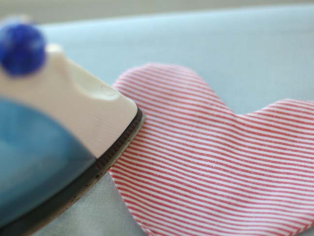 HEART POCKET APRON