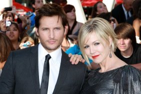 Jennie Garth gray dress, silver dress, twilight eclipse premiere, Peter Facinelli