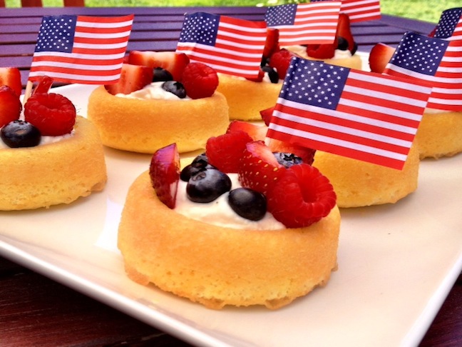 Shortcakes with berries