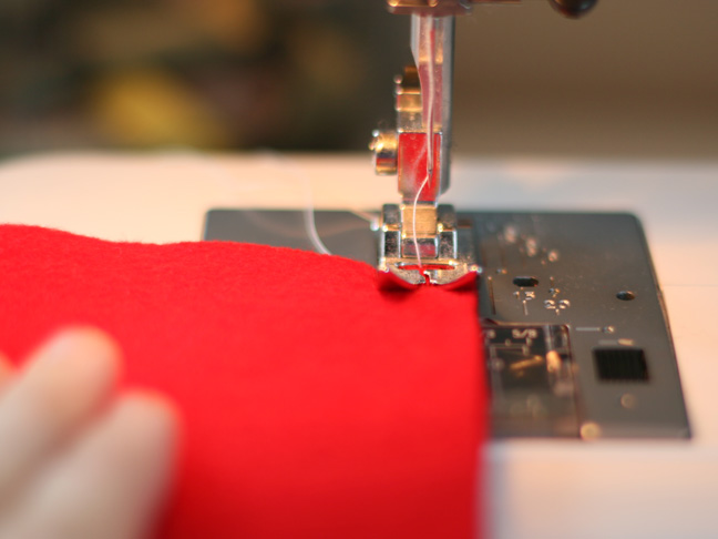 Christmas Red Felt Bow Craft - Step 3