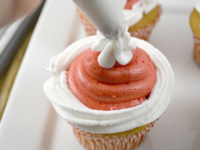 Santa Cupcakes - Step 15