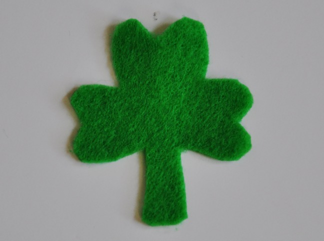 DIY ST PATTYS BARRETTE