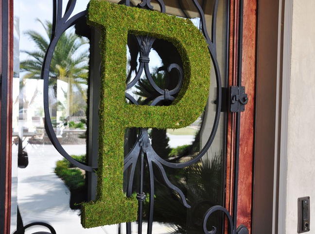 MOSS MONOGRAM