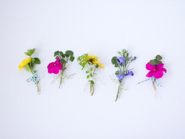 mini wildflower bouquets