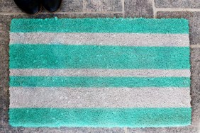 DIY Upcycled Door Mat