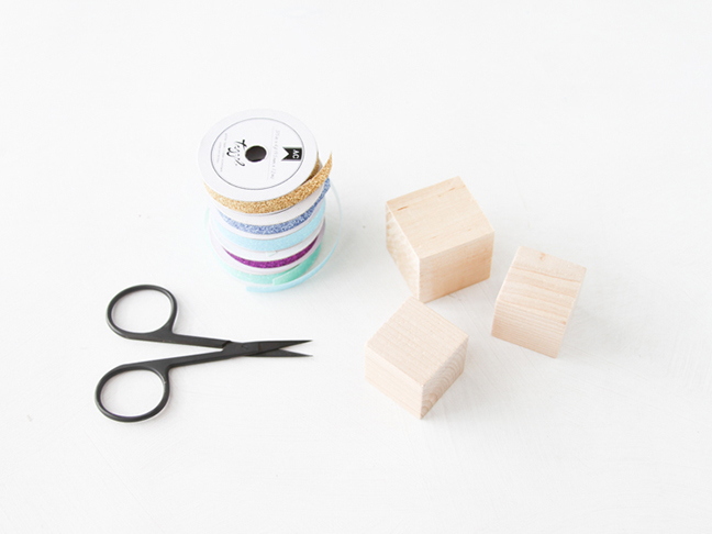 Supplies for No-Mess Glitter Building Blocks