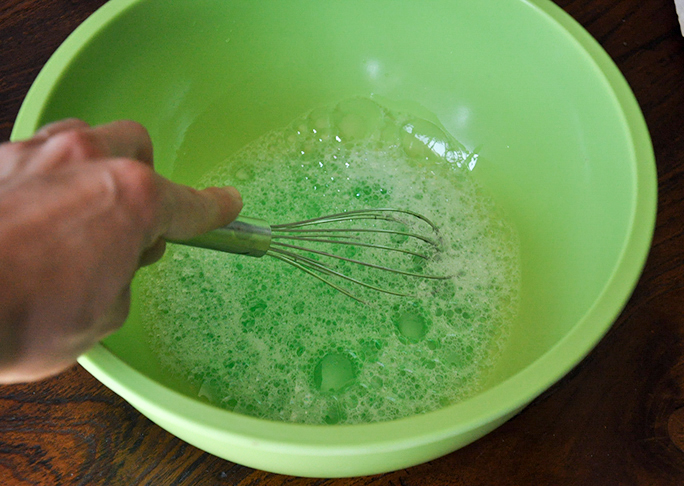 homemade-bubble-mix-2