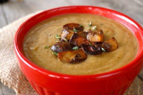 Skinny Cream of Mushroom Soup - Momtastic