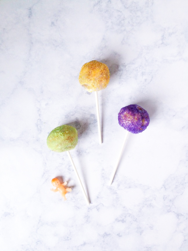 Celebrate Mardi Gras with King Cake Pops | Shauna Younge