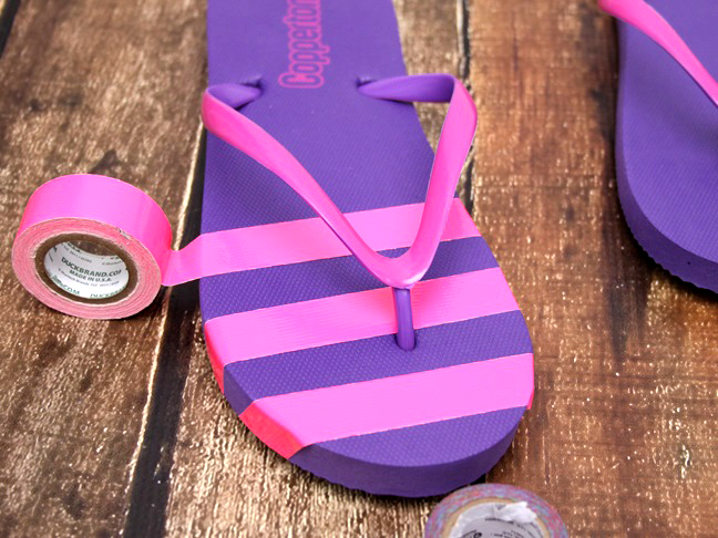 duct tape flip flop decorating idea step 1