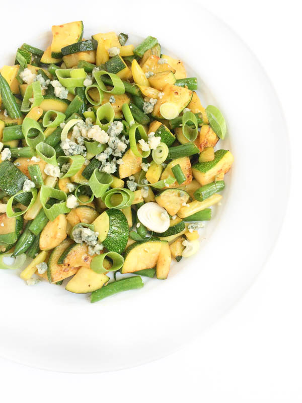 Green-Bean-Zucchini-Saute-The-Lemon-Bowl