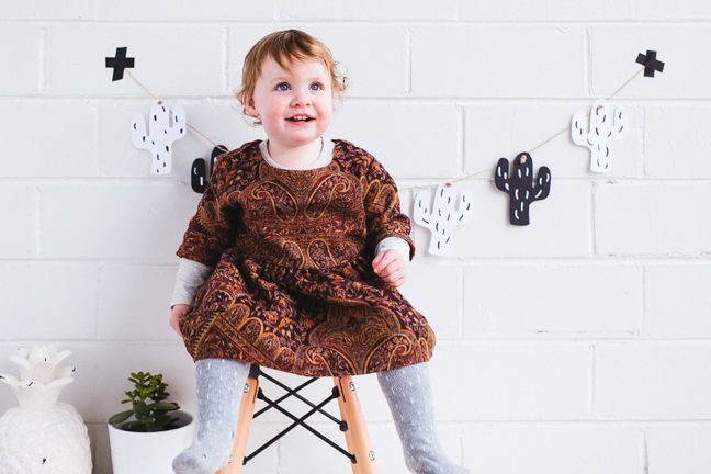 DIY: black and white cactus garland kids craft