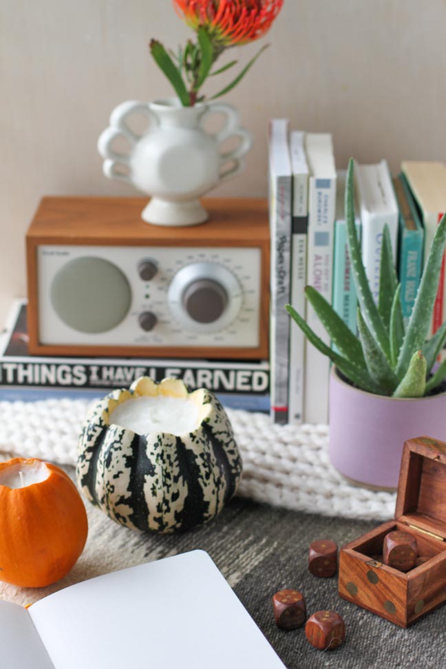 DIY // Scented Pumpkin Soy Candles for Fall