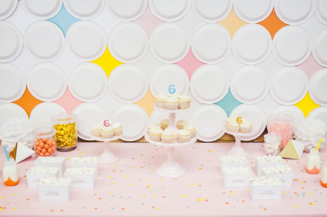 Retro Diamond Dessert Table | Shauna Younge (image: Sydnee Bickett)