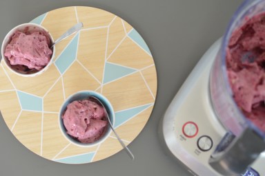 Nice cream recipe made from frozen berries and banana