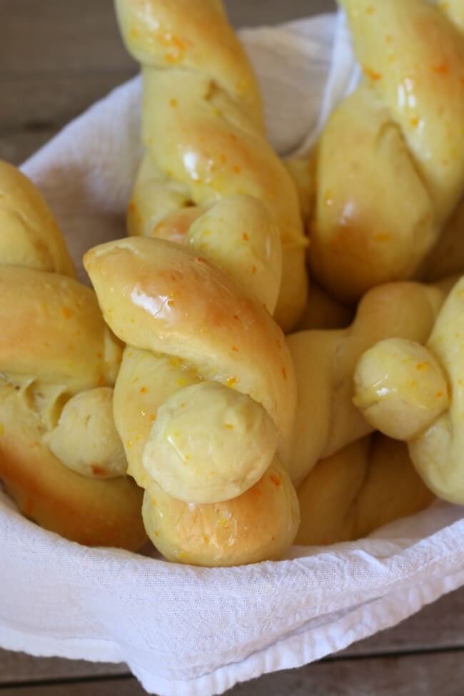 braided breadsticks