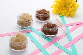 Lip Scrub Recipe Momtastic.com