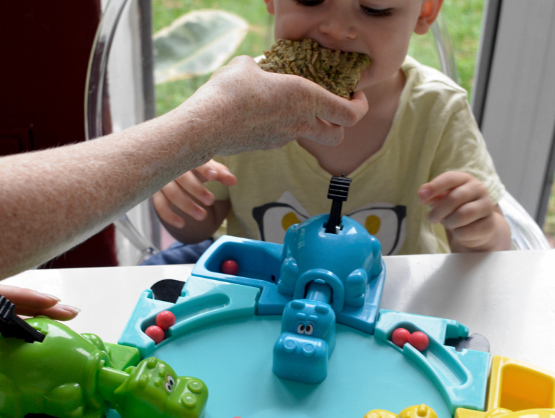 3 Dinner Games to Get Your Toddler Eating