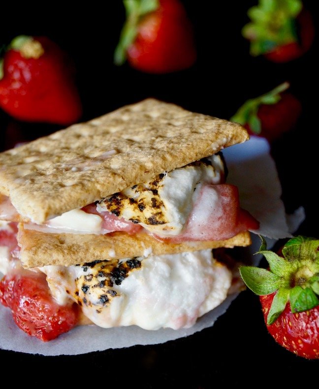 s'more-strawberries-graham crackers