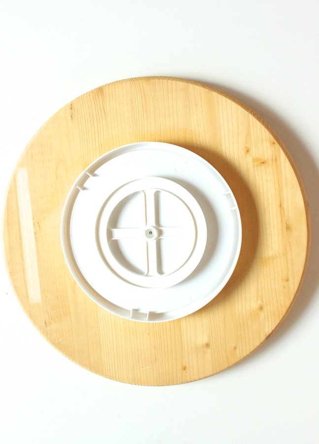lazy-susan-on-a-round-pine lazy-susan-on-a-round-pine