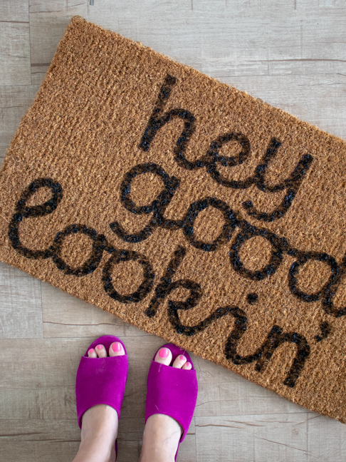 Customize your Doormat with this Easy DIY Technique