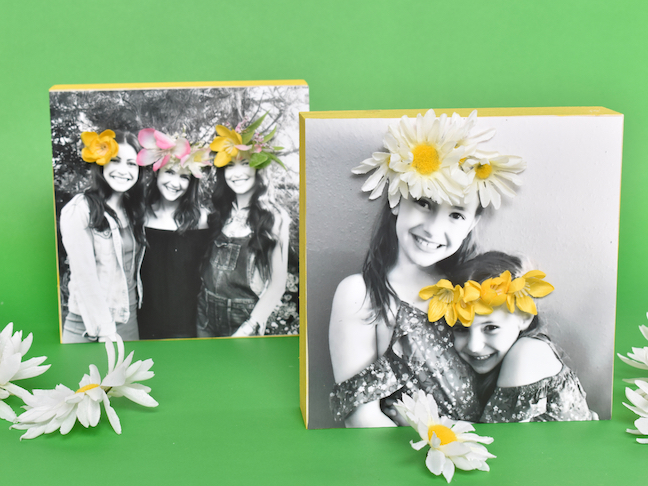 This DIY 3D Flower Photo Frame