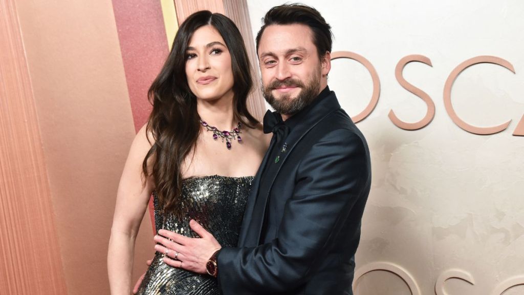 Jazz Charton, Kieran Culkin at the 97th Oscars held at the Dolby Theatre on March 2, 2025 in Hollywood, California.