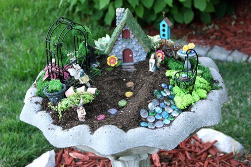 Bird Bath Fairy Garden Idea