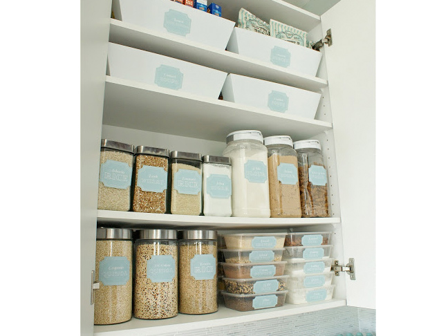 Dollar Store Pantry Makeover