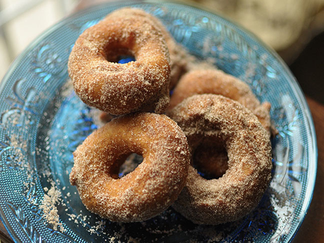 Make Pumpkin Spice Donuts