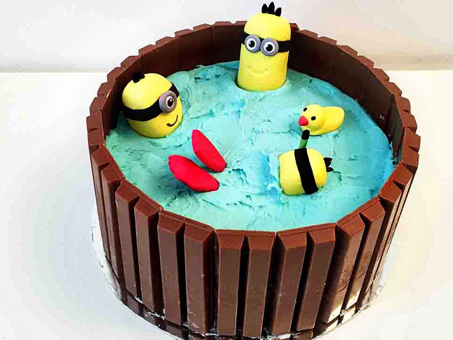 Minion HotTub Cake