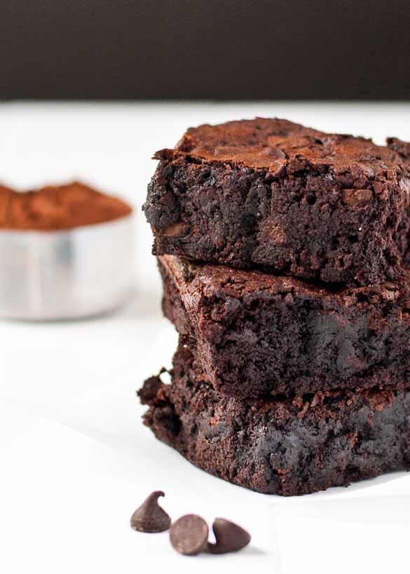 One Bowl Fudgy Brownies Recipe