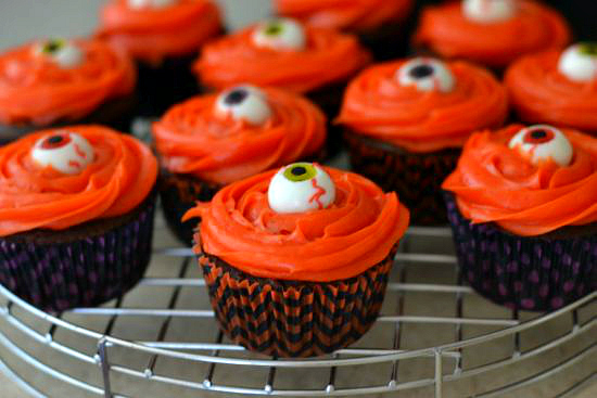 Eyeball Cupcakes