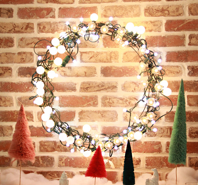 Lighted Christmas Wreath