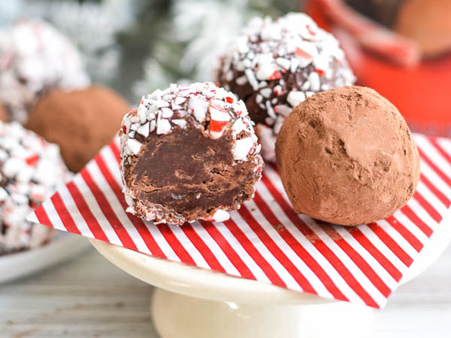 Easy Peppermint Truffles