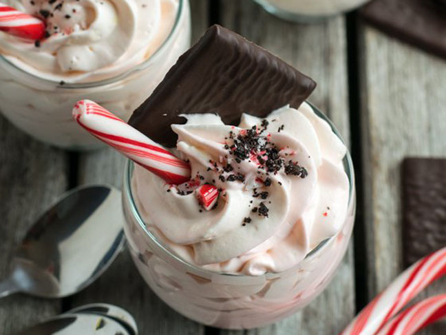 No Bake White Chocolate Peppermint Cheesecakes