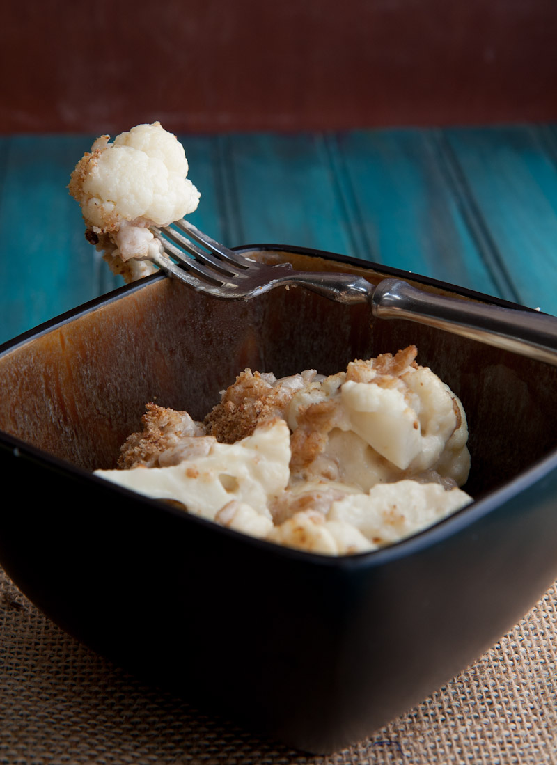 Cheesy Cauliflower Farro Bake