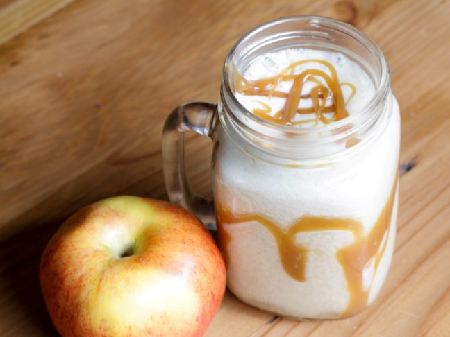 Disneyland Caramel Apple Smoothie Copycat