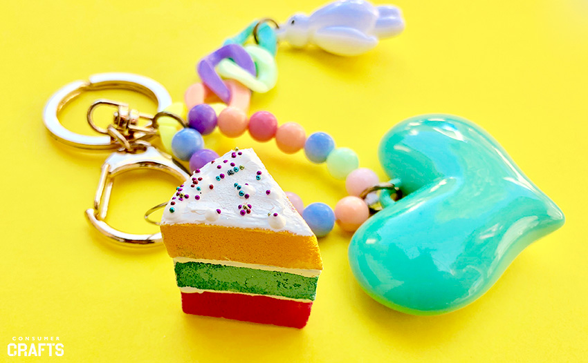 DIY  Squishy Cake Keychain