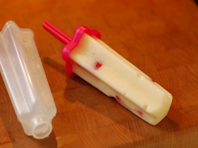 Strawberry-Yogurt Popsicles