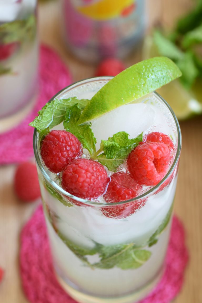 Sparkling Raspberry Lemon Virgin Mojito