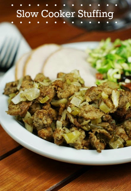 Classic Slow Cooker Stuffing