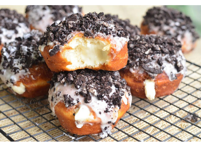 Oreo Cheesecake Doughnuts