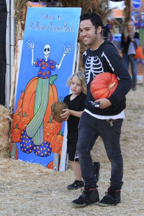  Mr. Bones Pumpkin Patch - Pete Wentz