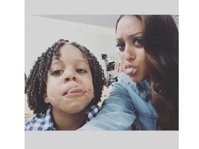 Tia Mowry